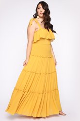 À la recherche de votre robe longue d&#39;amour - Moutarde - Fashion Nova